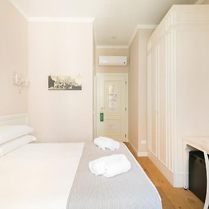 Camera con letto king size